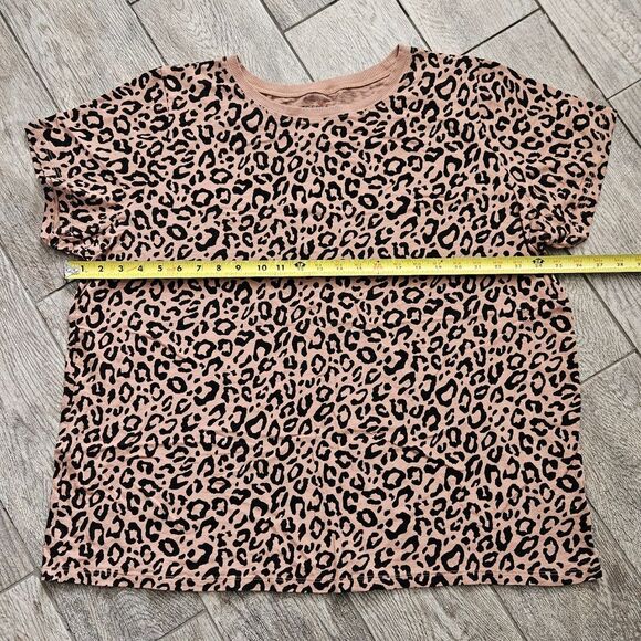 Torrid Brown and Black Cheetah Print Short Sleeve Shirt Size 3 - Picture 3 of 6